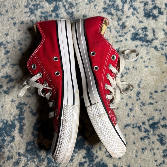 Chuck Taylor All Star Canvas Low Top Red White Classic Mens 6 women’s 8 M9696 - Picture 4 of 9